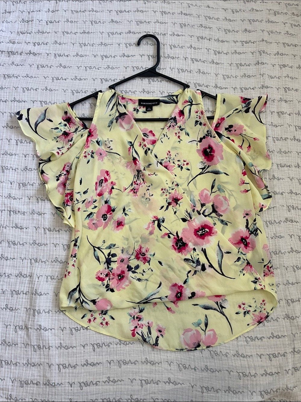Fortune + Ivy Yellow Floral Cold-Shoulder Blouse